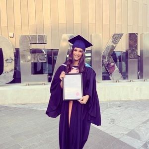 Meet your Posher, Indigo